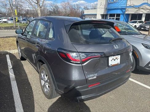 Certified 2024 Honda HR-V LX image 3