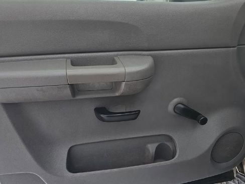 Used 2008 Chevrolet Silverado 1500 W/T w/ Towing Package image 12