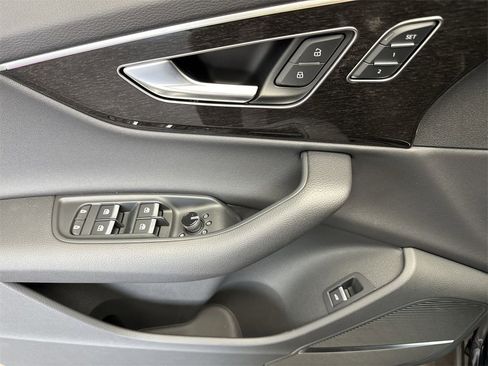 New 2026 Audi Q7 2.0T Premium image 13