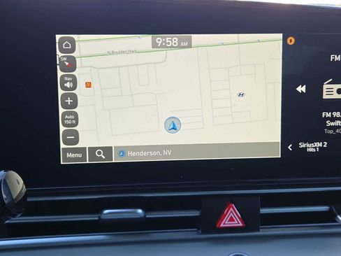 Used 2025 Hyundai Elantra Limited image 29