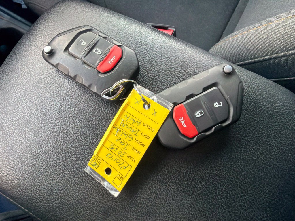 Used 2025 Jeep Gladiator Sport AWD/4WD image 13