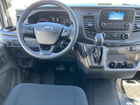 New 2025 Ford Transit 250 148 Medium Roof image 8