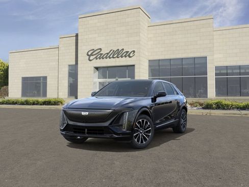 New 2025 Cadillac Lyriq Sport w/ LPO, Floor Liner Package AWD/4WD image 8
