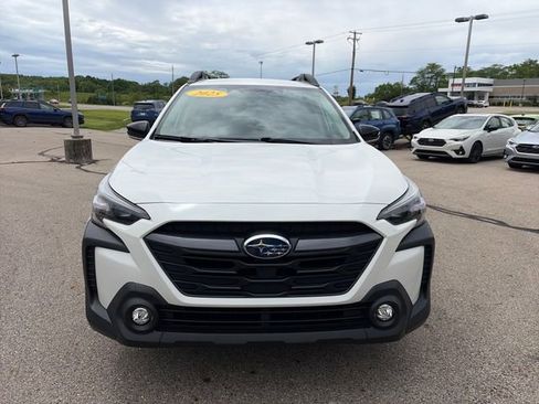 Certified 2025 Subaru Outback Premium w/ Popular Package #1A AWD/4WD image 2