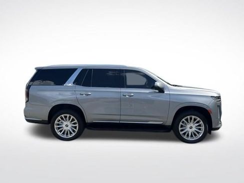 Used 2024 Cadillac Escalade Premium Luxury AWD/4WD image 12
