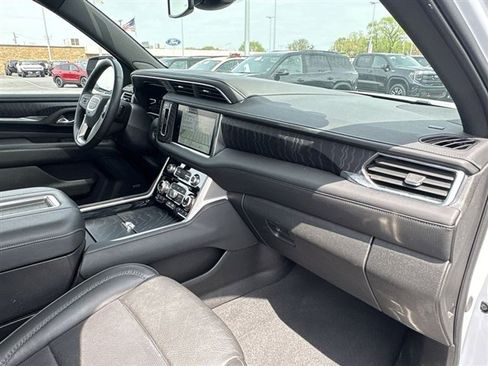 Used 2024 GMC Yukon Denali w/ Max Trailering Package AWD/4WD image 30