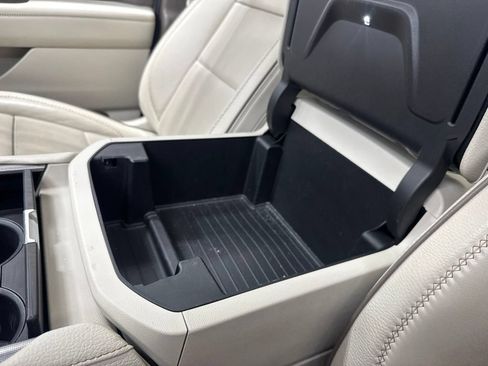 Used 2021 GMC Yukon Denali w/ Denali Premium Package RWD image 31