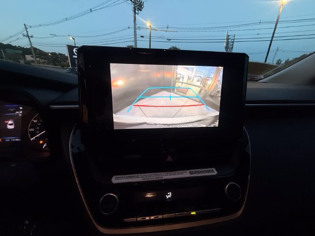 Used 2024 Toyota Corolla LE FWD image 9