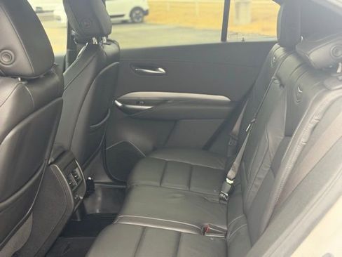 Used 2020 Cadillac XT4 Premium Luxury image 4