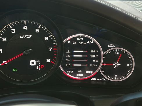 Used 2023 Porsche Panamera GTS image 12