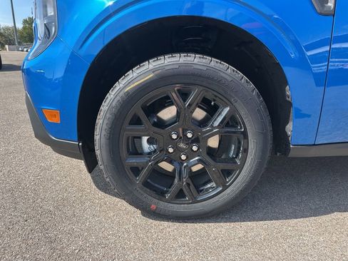 New 2025 Ford Maverick XLT w/ XLT Luxury Package image 17