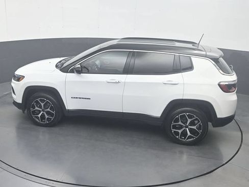 Used 2025 Jeep Compass Limited AWD/4WD image 22