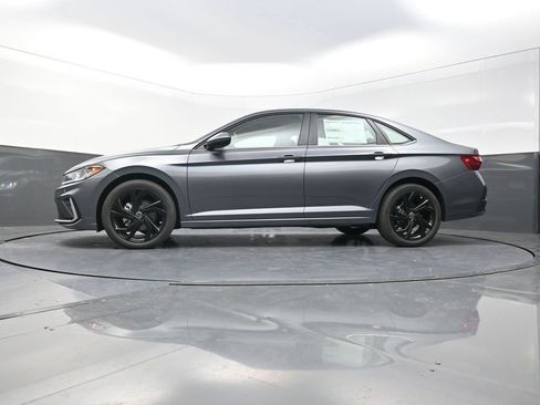 New 2026 Volkswagen Jetta SE image 23