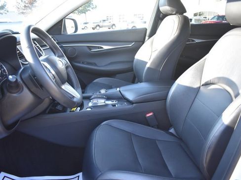 Used 2024 INFINITI QX50 Luxe image 14