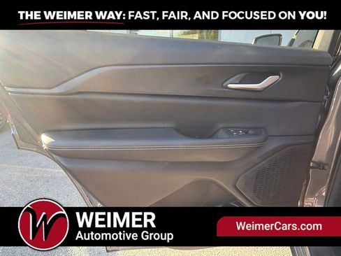 Used 2024 Jeep Grand Cherokee L Laredo AWD/4WD image 7