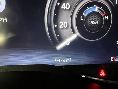 Used 2024 RAM 2500 Laramie w/ Safety Group image 32