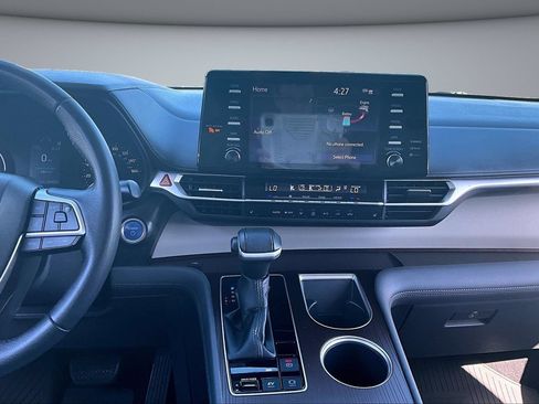Used 2021 Toyota Sienna XLE FWD image 9