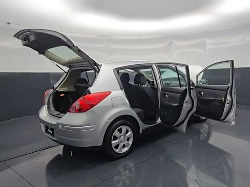Used 2009 Nissan Versa Hatchback FWD image 22