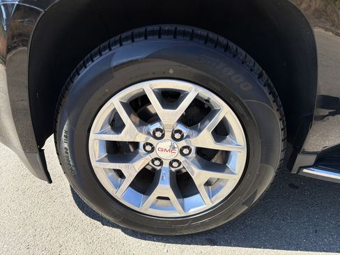 Used 2020 GMC Yukon XL SLT w/ Value Plus Edition image 11