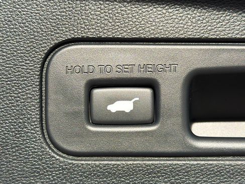 Used 2025 Acura MDX SH-AWD w/ Technology Package image 13