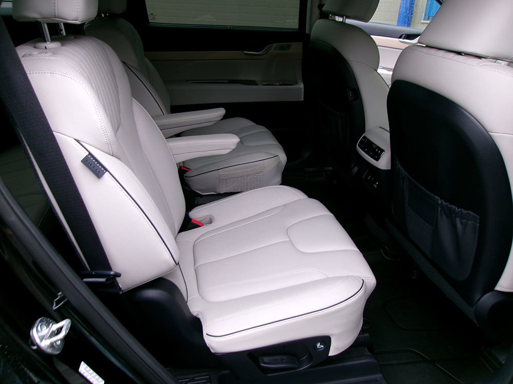 Used 2024 Hyundai Palisade Limited AWD/4WD image 34