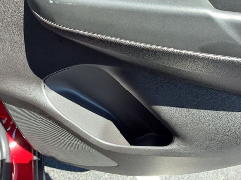 Used 2022 Chevrolet Bolt LT w/ Infotainment Package FWD image 57