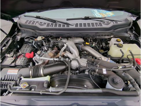 Used 2024 Ford F350 Lariat w/ Chrome Package image 21