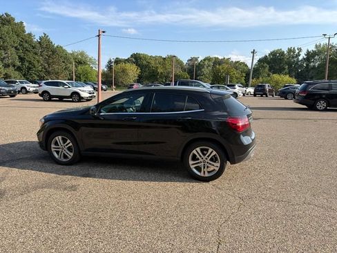 Used 2020 Mercedes-Benz GLA 250 4MATIC image 27