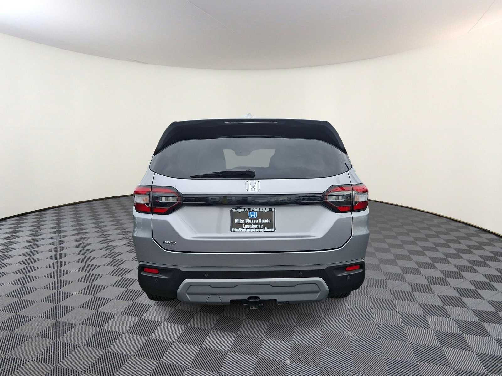 Used 2025 Honda Pilot EX-L image 6