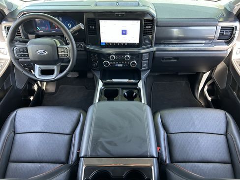 Used 2025 Ford F250 Lariat AWD/4WD image 13