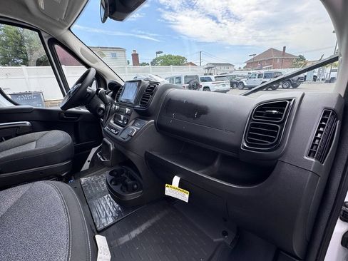 Used 2025 RAM ProMaster 2500 w/ U-Haul Equipment Group FWD image 18