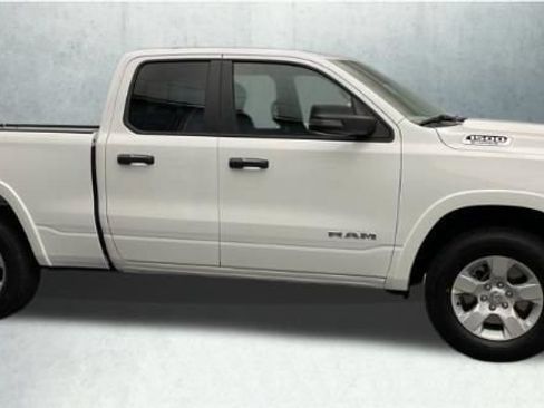 Used 2019 RAM 1500 Big Horn AWD/4WD image 1