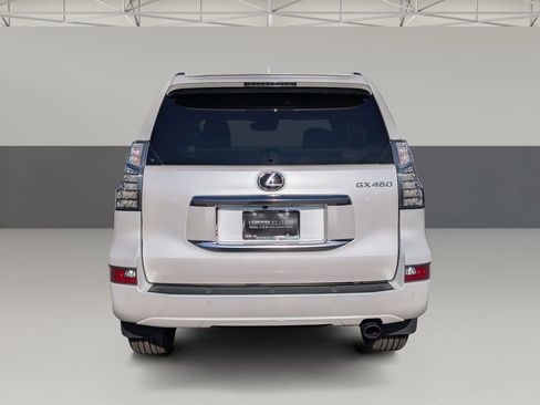 Used 2023 Lexus GX 460 Premium w/ Premium Package AWD/4WD image 10