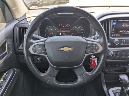 Used 2022 Chevrolet Colorado ZR2 AWD/4WD image 17