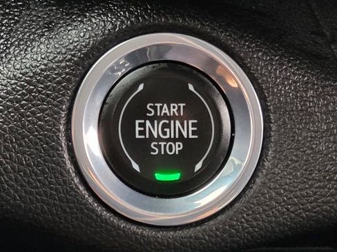 Used 2021 Buick Envision Essence w/ Sport Touring Package FWD image 26