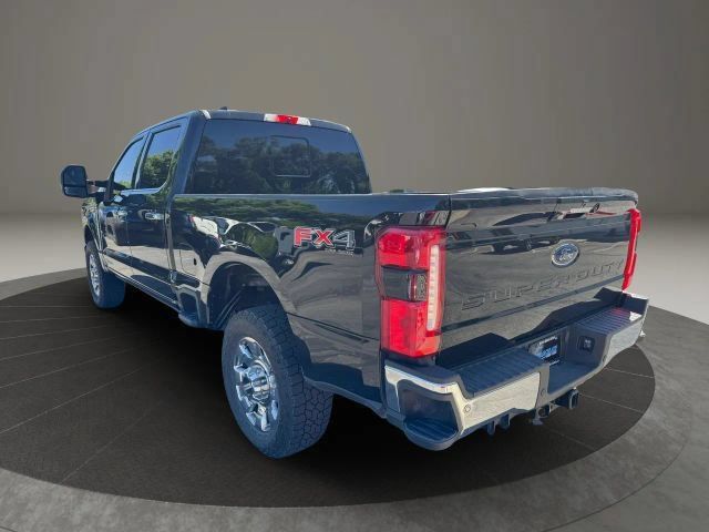 Used 2023 Ford F350 Lariat w/ Tow Technology Package AWD/4WD image 3
