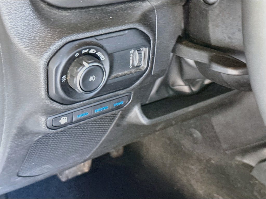 Certified 2023 Jeep Wrangler Unlimited AWD/4WD image 11
