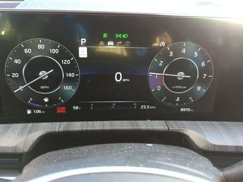 Used 2024 Kia Telluride SX Prestige w/ Towing Package image 7