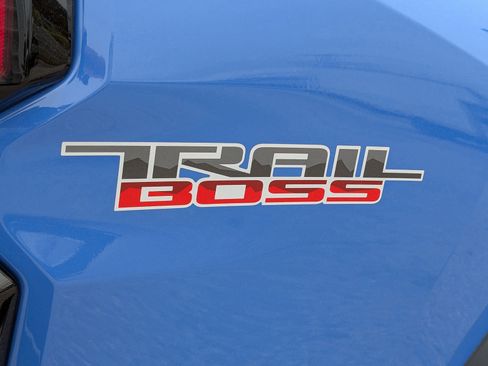 New 2025 Chevrolet Colorado Trail Boss w/ Midnight Edition image 7