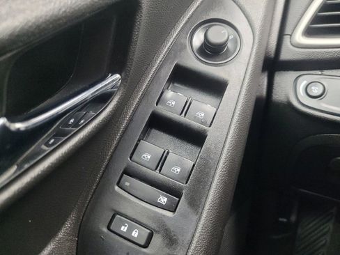 Used 2020 Chevrolet Trax LT w/ Driver Confidence Package FWD image 27