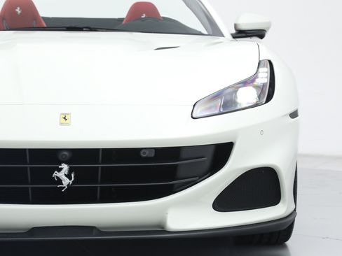 Certified 2022 Ferrari Portofino M RWD image 15