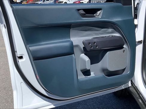 New 2026 Ford Maverick Lariat w/ Black Appearance Package image 10