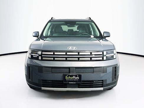 Used 2025 Hyundai Santa Fe SEL image 2