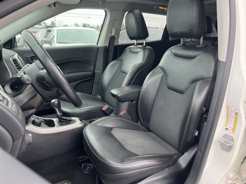 Used 2018 Jeep Compass Latitude w/ Popular Equipment Group image 19