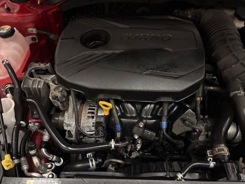 Used 2022 Kia Forte GT image 23