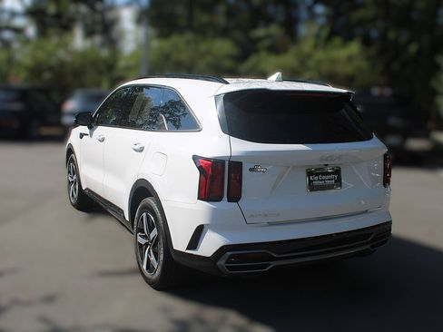Certified 2023 Kia Sorento S w/ Panoramic Sunroof Package FWD image 7