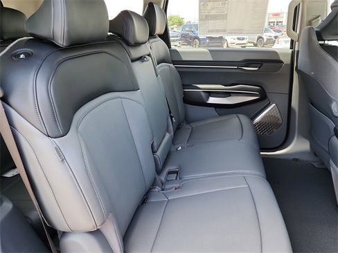 New 2026 Kia EV9 Light image 18