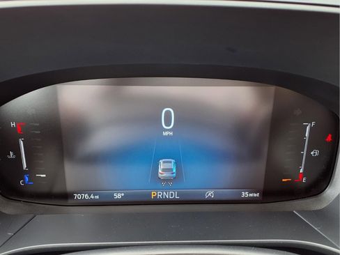 Used 2025 Ford Escape ST-Line w/ Cold Weather Package image 17