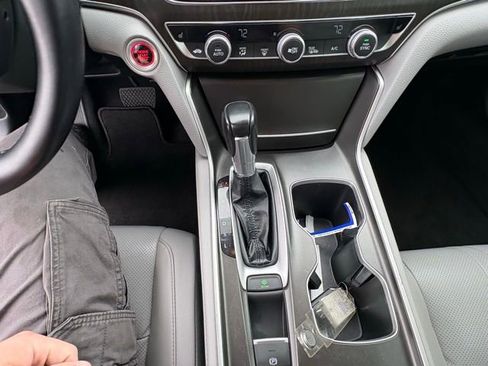Used 2018 Honda Accord EX-L image 22