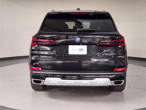 Used 2024 BMW X5 xDrive50e image 10